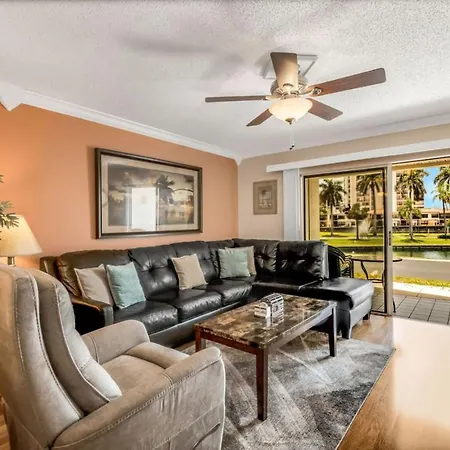New Listing Ground Floor Vista Verde East Pond